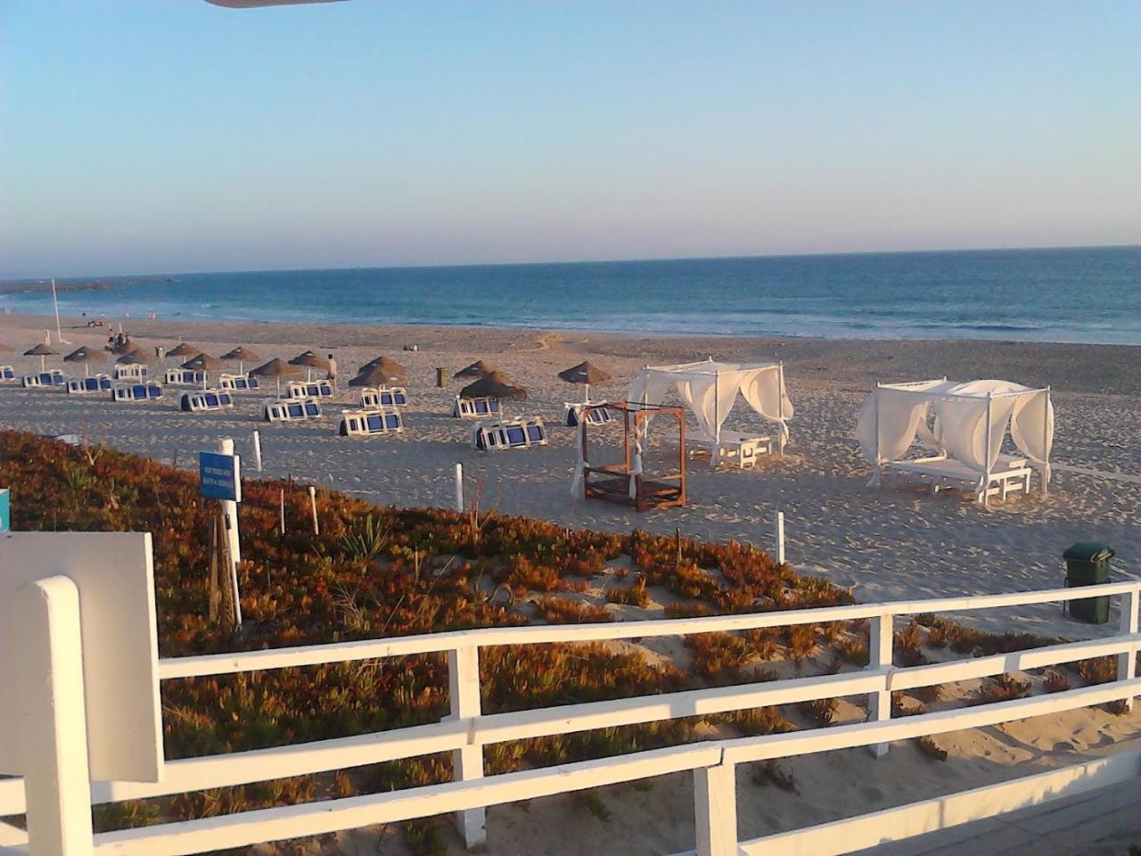 Lisbon Beach Apartments 1 Costa da Caparica Bagian luar foto